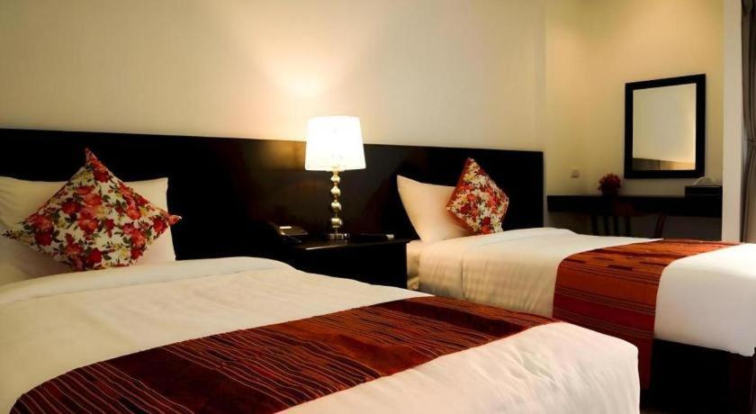 Baan Nan Hotel ภายนอก รูปภาพ